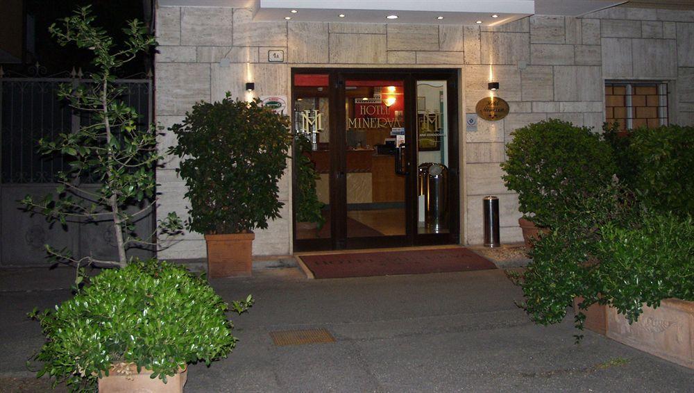 Minerva Hotel 3*