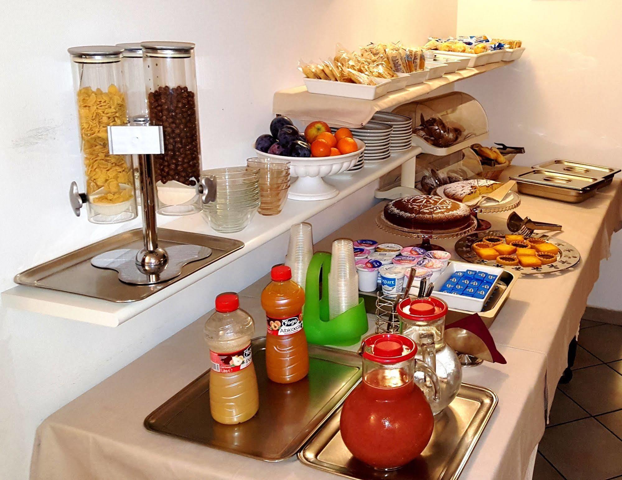 Minerva Hotel 3*